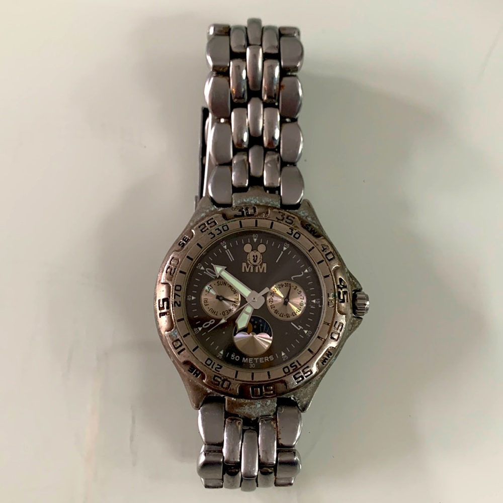 Fossil DS 447 Men’s Divers Day Date Sun Moon Sub Dial Mickey Mouse Watch